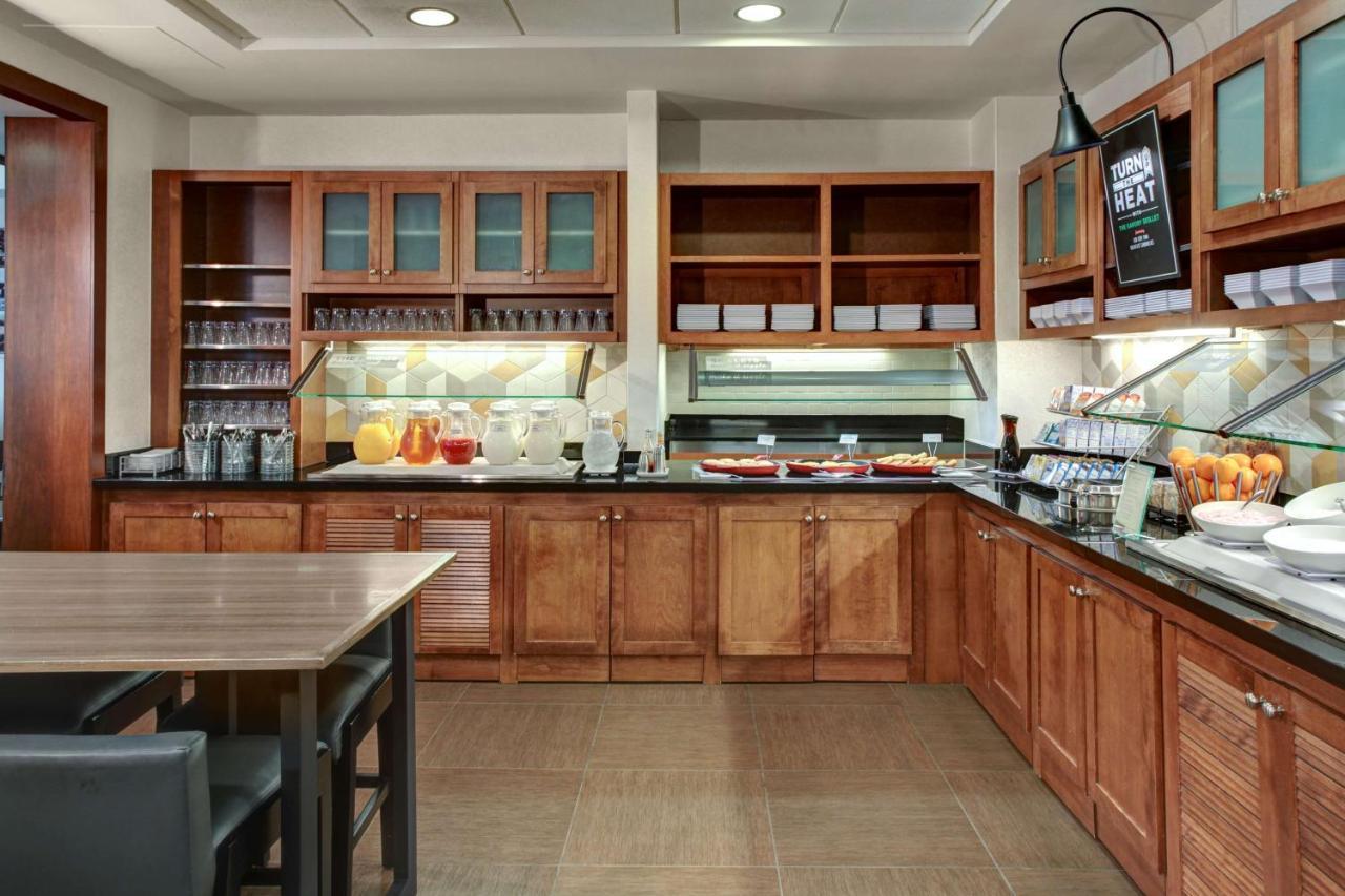 Hyatt Place Richmond Arboretum Экстерьер фото